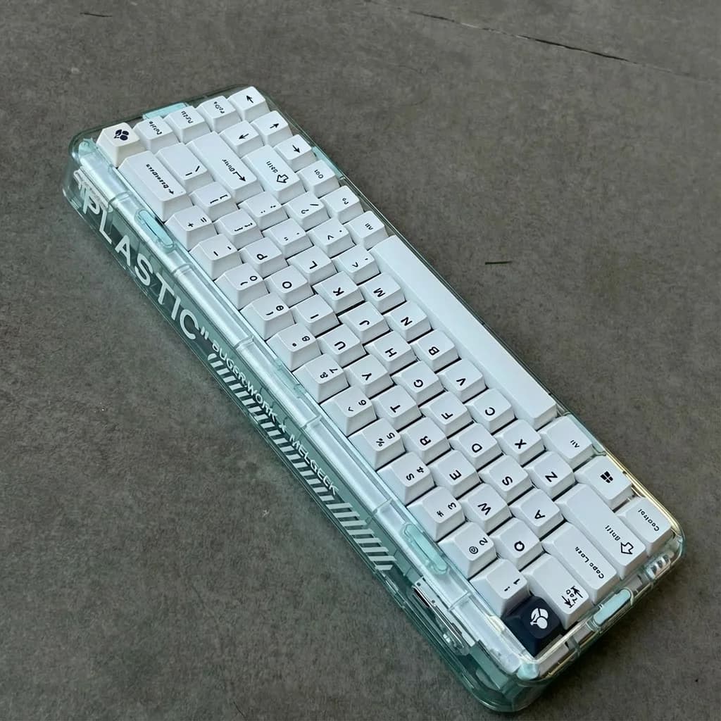 [In stock] Minimalist white Japanese Keycaps Dye-Sub Cherry profile 125 Keys PBT Material — image 6 of 6